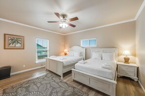 4 bedrooms, iron/ironing board, free WiFi, bed sheets - Rooftop Deck with Gulf and Bay Views, Pet-Friendly, Spacious Home, Sleeps 12 (Port Aransas)