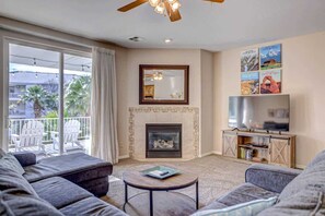 TV, offices - Las Palmas Resort #1708 | All-Inclusive Amenities (Saint George)