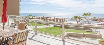 Largest 2 Bedroom Plan, Ground Floor Direct Patio Access To Pool And Beach