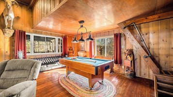 Spielezimmer
