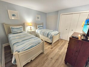 2 chambres, fer et planche à repasser, accès au Wi-Fi (inclus)