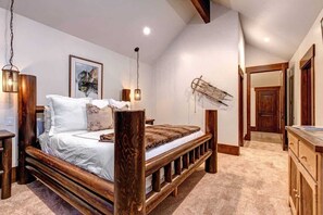 7 Schlafzimmer, Bügeleisen/Bügelbrett, kostenloses WLAN, Bettwäsche