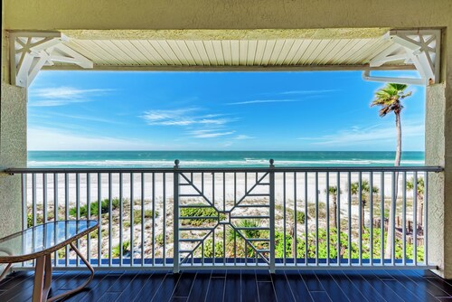 Elegant Beachfront Condo w/pool!  Walking distance to many restaurants and shops