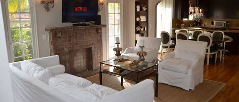 Smart TV, fireplace, music library, stereo