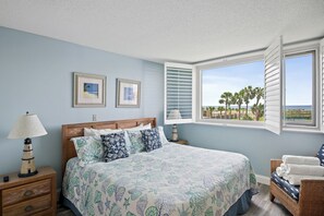 2 slaapkamers, een strijkplank/strijkijzer, gratis wifi, beddengoed