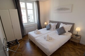 2 habitaciones, tabla de planchar con plancha y wifi gratis 