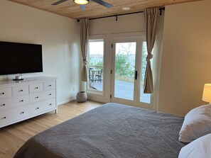 6 dormitorios, caja fuerte, tabla de planchar con plancha