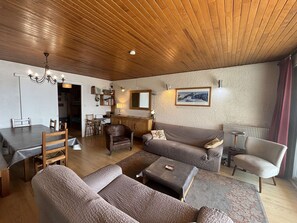 TV - Spacious 4-Room Apartment for 9 - Ski Lift, Balcony, Garage - Alpe d'Huez (Huez)