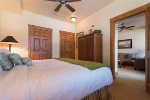 Condo, 1 King Bed with Sofa bed (2110 Timberline Lodge, Trappeur's Cro) | 1 bedroom, iron/ironing board, free WiFi, bed sheets - Tl2110 Perfect Mtn Getway - Private Patio With Great Access to Multiple Pools Winter Specials! (Steamboat Springs)