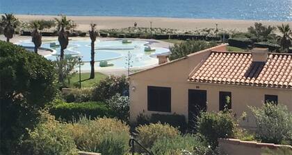 Villa direkt am Meer mit 2 Zimmern, 4 Personen, Port Leucate, 2 Doppelbetten, Terrasse, Parkplatz