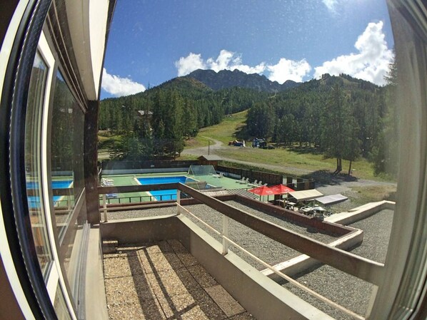 Property grounds - 3-room apartment, 6 beds, Vars Les Claux, pets allowed (Vars)