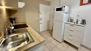 Uklassifisert bilde, 5 av 15, knapp