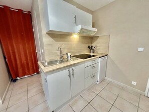 Fridge, microwave, dishwasher