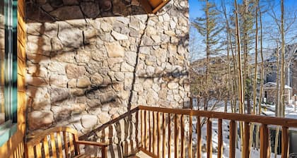 River Run Condo, Walking Distance to Keystone Base! Patio with Slope Views