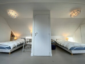 2 bedrooms, free WiFi