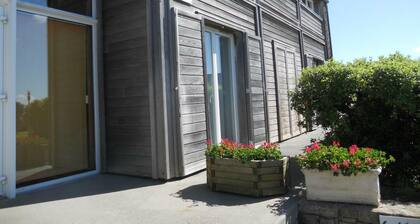 Spacious house in La Hague with pets allowed and parking