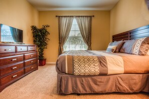 3 bedrooms, desk, iron/ironing board, travel cot