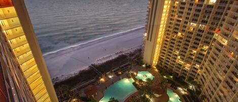 Innenpool, beheizter Pool