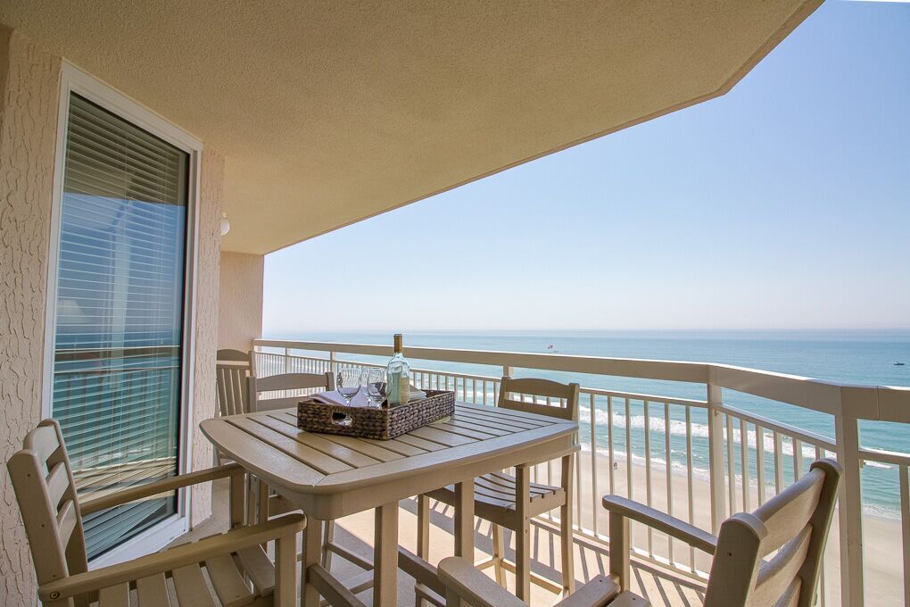 Updated Furnishings*Crescent Shores#1308*In & Outdoor Pool*Gym*SUMMER SPECIAL