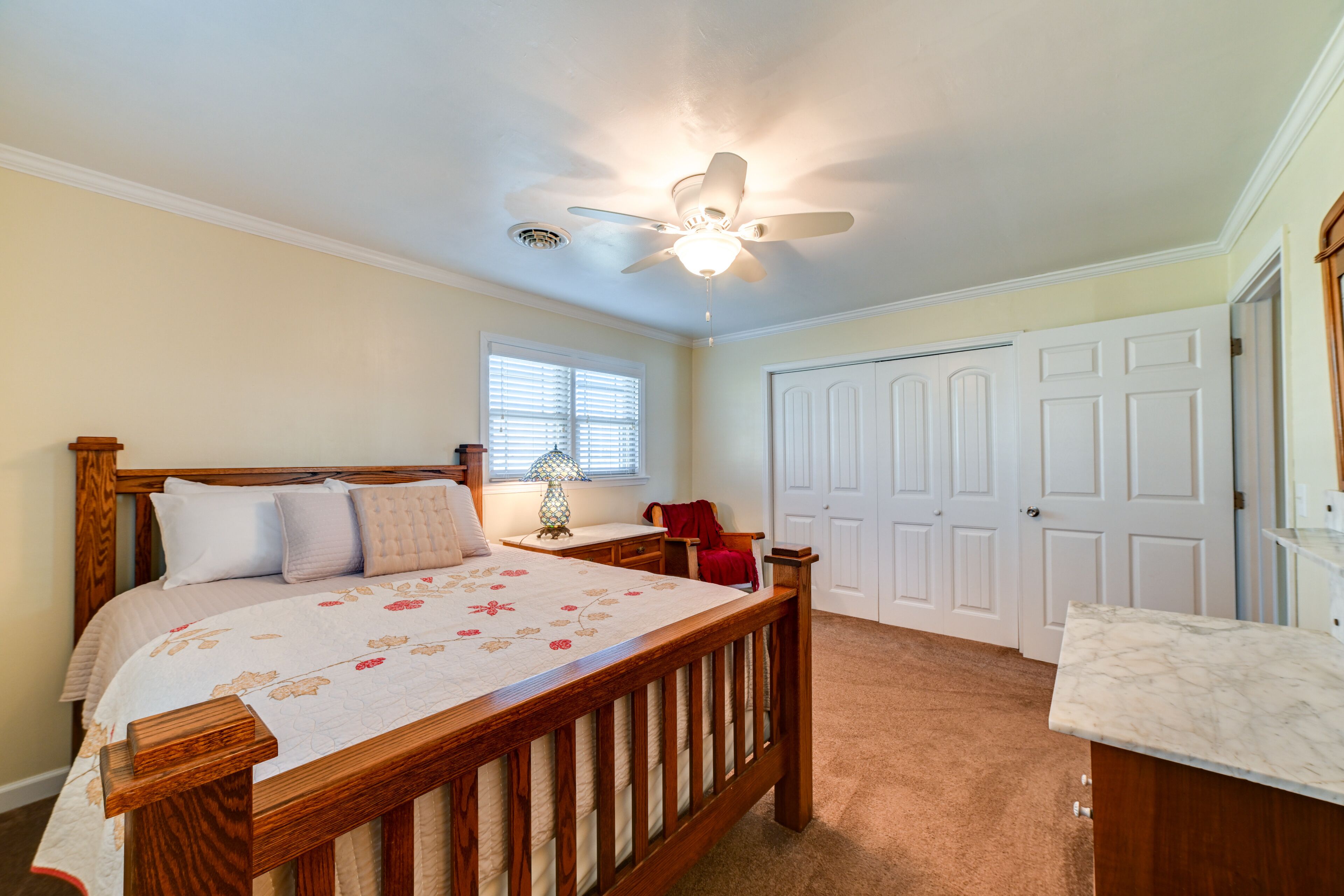 2 Schlafzimmer, Bügeleisen/Bügelbrett, Internetzugang, Bettwäsche