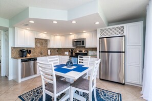 Fridge, microwave, oven, stovetop - Renovated Condo Offering Free Beach Access! (Marco Island)