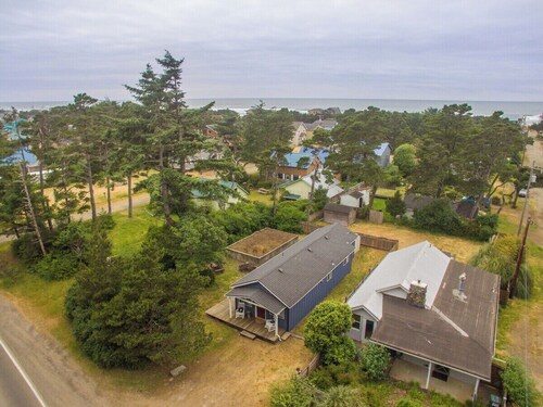 The Lazy Dragon - Classic Cabin, Close to Beach, Fire Pit