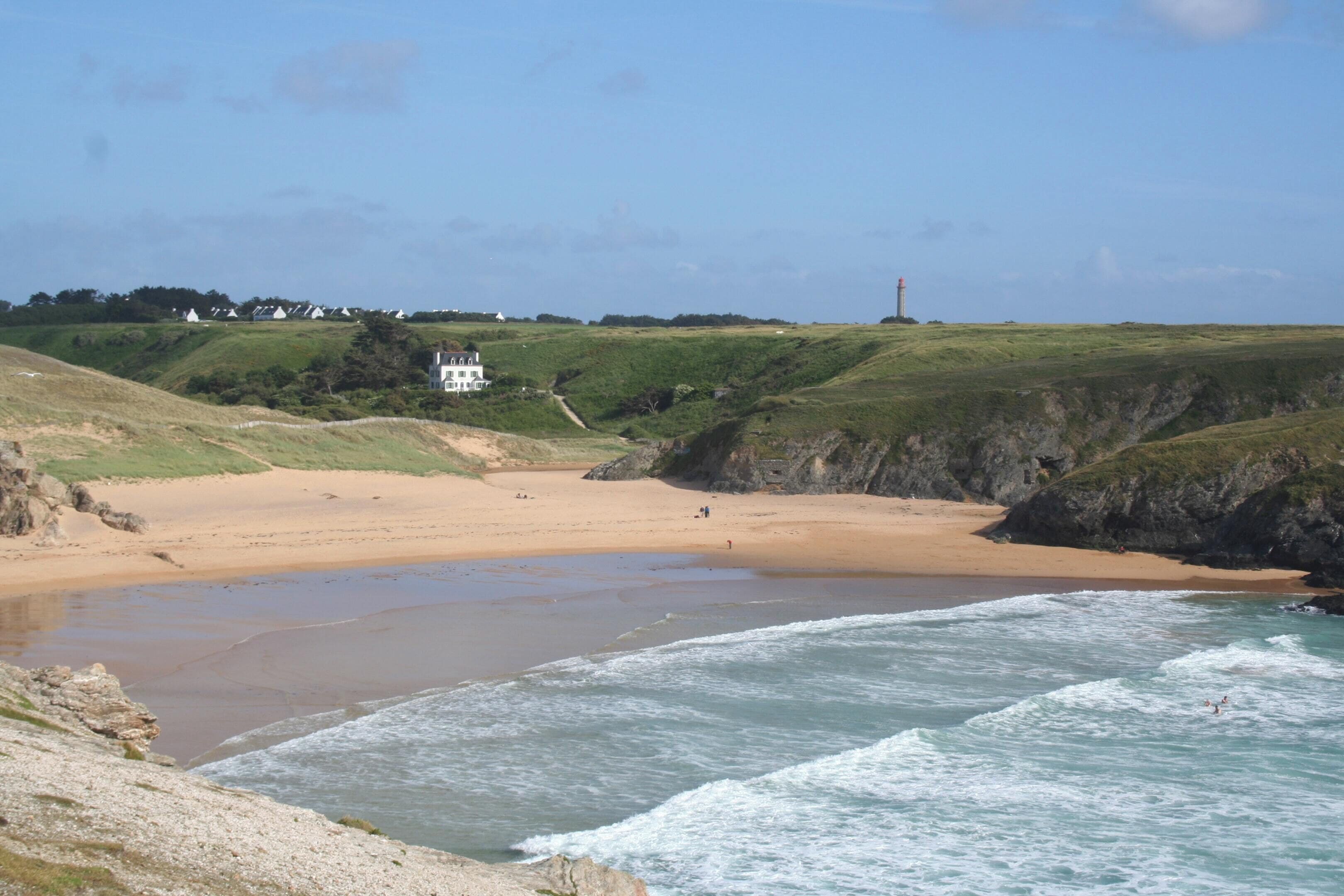 Nær stranden