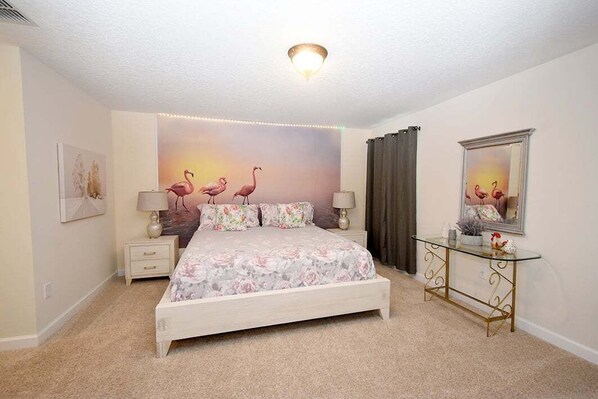 6 bedrooms, iron/ironing board, WiFi (free), bed sheets - Storey Lake Resort | Private Pool, Spa, Game Room & Disney (Kissimmee)