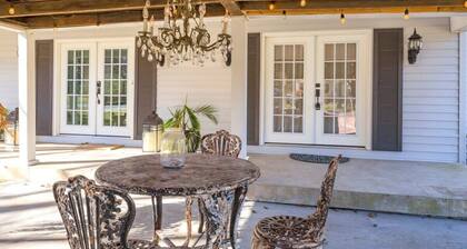 Elegant Farmhouse 15 Min to Nashville