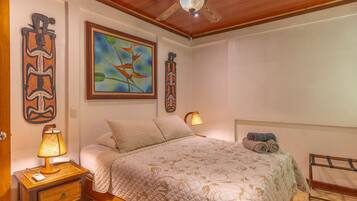 3 bedrooms, in-room safe, iron/ironing board, free WiFi