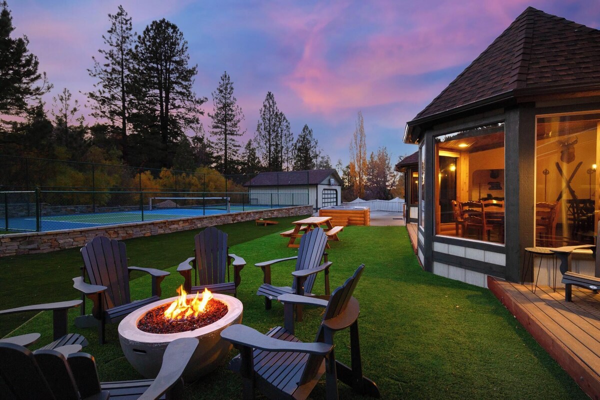 Photo 65 of Geronimo Lodge: Private Pickleball Court!
