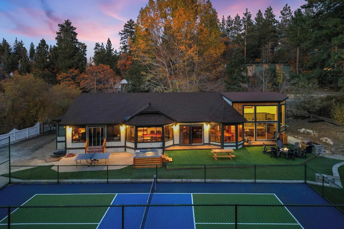 Photo 73 of Geronimo Lodge: Private Pickleball Court!