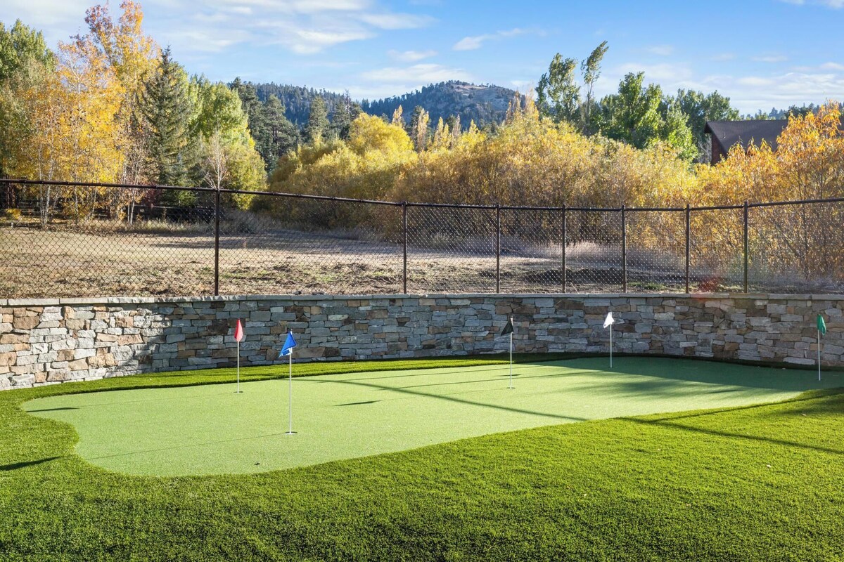 Photo 68 of Geronimo Lodge: Private Pickleball Court!