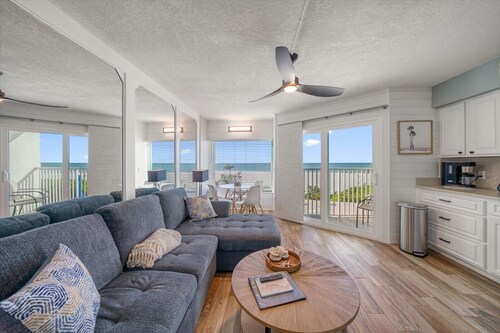 Renovated Beachfront Condo W/Pool