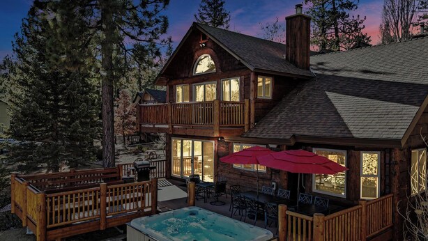 Unclassified image, 1 of 74, button - Cienega Lakeview by Destination Big Bear : Spectacular Luxury Lakefront! HOT TUB W/Lake and Mountain Views! Game Room with Pool Table! Gourmet Kitchen! (Big Bear Lake)