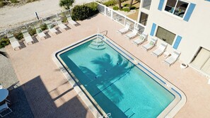 Unclassified image, 2 of 41, button