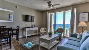 スマートテレビ、DVD プレーヤー、ステレオ