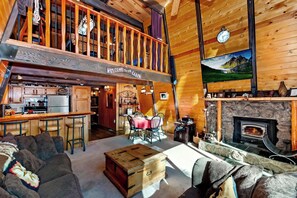 TV, fireplace, stereo