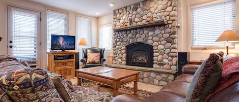 TV, fireplace, DVD player