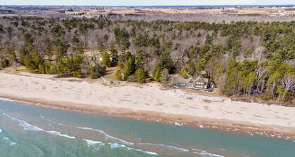 Rare Find! Huge Beach & Luxe Woodsy Cabin