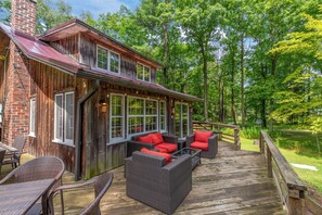 Terrace/patio - Rare Find! Huge Beach & Luxe Woodsy Cabin (Oostburg)
