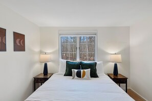 3 bedrooms, iron/ironing board, travel cot, WiFi