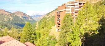 Charming 2-Room Mezzanine Apt with Internet, Near Ski Lifts, Quiet & Cozy