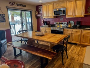 Fridge, microwave, oven, stovetop - Ski In, Ski Out! Cozy Mountainside Townhome at Purgatory Resort - Edelweiss #7 (Durango)