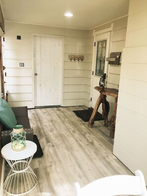 Interior - Relaxing Waterfront Cabin Located On A Sandy Bottom Crystal Clear Lake. (Waupaca)