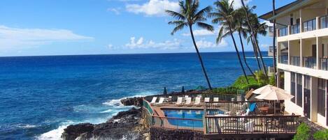 Lämmitetty uima-allas