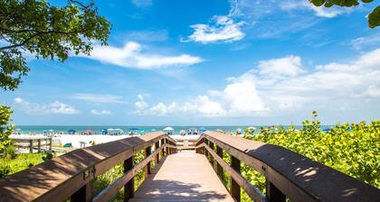 Kürzlich renoviertes Juwel am Strand im Paradies!