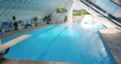 Homerez - Villa in Crastes with pool