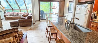 Sunrise Mountain Village - Bear View