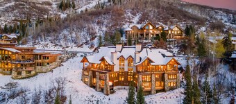 Magnificent Mountain Retreat + Sleeps 32 + Close to skiing - Falconhead Grande